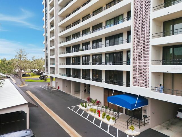 6415 MIDNIGHT PASS ROAD 211, Sarasota, FL 34242