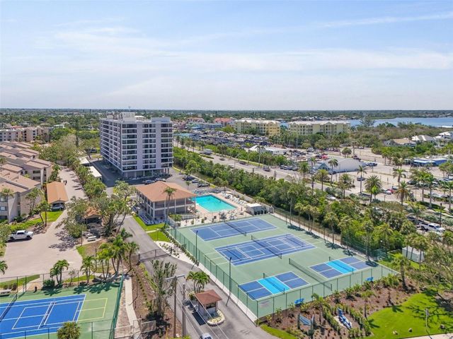 6415 MIDNIGHT PASS ROAD 211, Sarasota, FL 34242