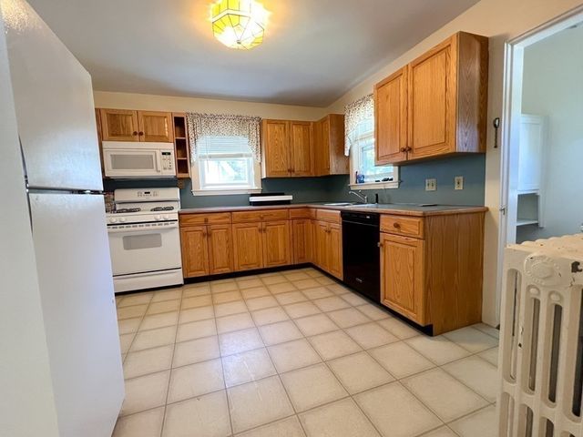 15 Ledyard 15, Wellesley, MA 02481