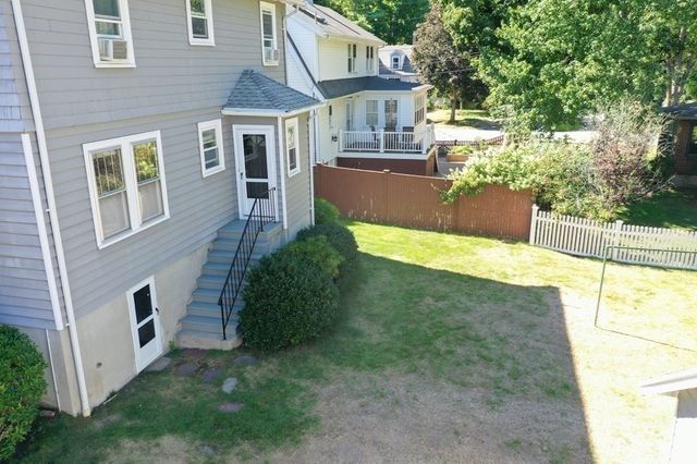 15 Ledyard 15, Wellesley, MA 02481