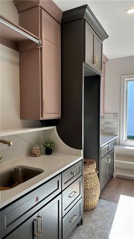 12818 W 172nd Terrace, Overland Park, KS 66221