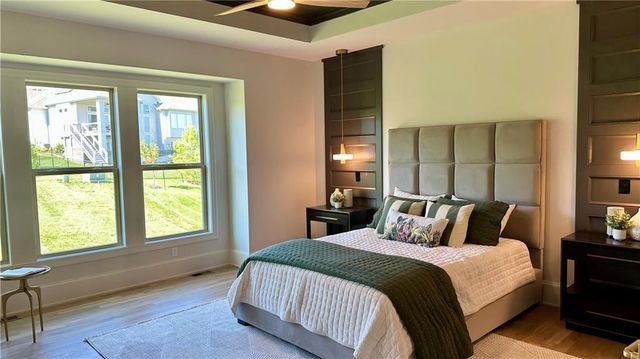 12818 W 172nd Terrace, Overland Park, KS 66221