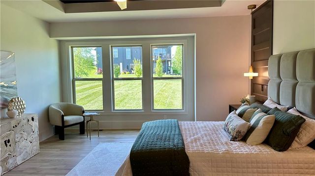 12818 W 172nd Terrace, Overland Park, KS 66221