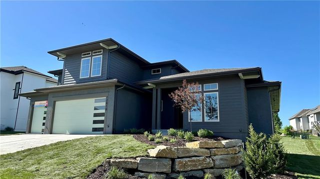 12818 W 172nd Terrace, Overland Park, KS 66221