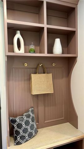 12818 W 172nd Terrace, Overland Park, KS 66221