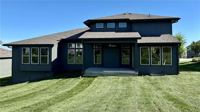 12818 W 172nd Terrace, Overland Park, KS 66221