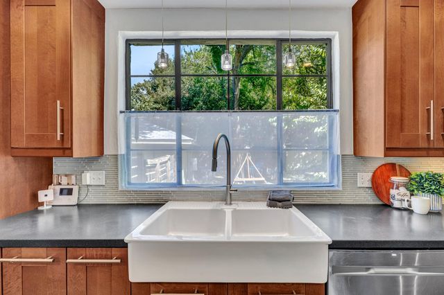 1208 Fairwood RD, Austin, TX 78722