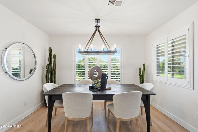 2830 E RYAN Road, Gilbert, AZ 85297