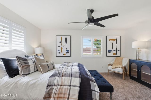2830 E RYAN Road, Gilbert, AZ 85297