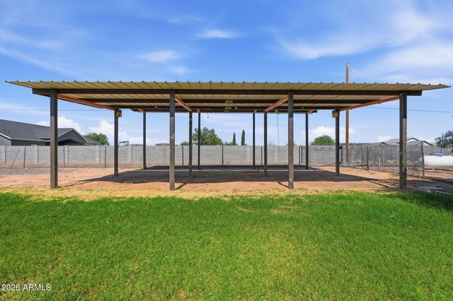 2830 E RYAN Road, Gilbert, AZ 85297