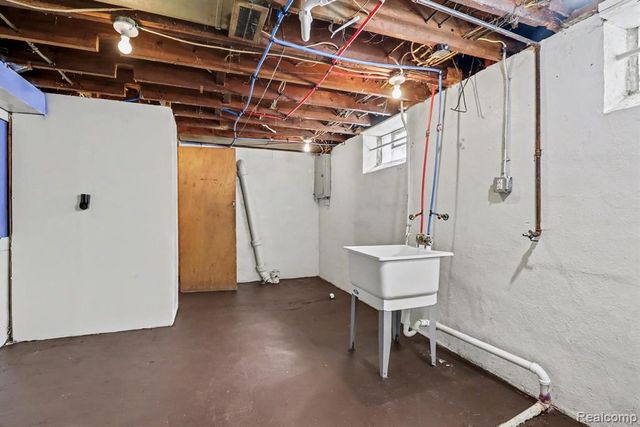 20030 Orleans Street, Highland Park, MI 48203