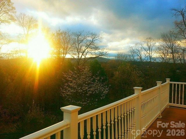 4901 Brevard Road, Horse Shoe, NC 28742