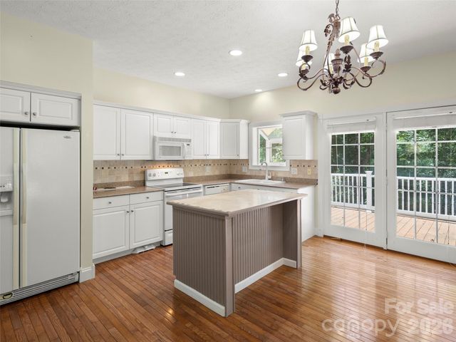 4901 Brevard Road, Horse Shoe, NC 28742