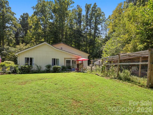 4901 Brevard Road, Horse Shoe, NC 28742