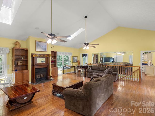 4901 Brevard Road, Horse Shoe, NC 28742