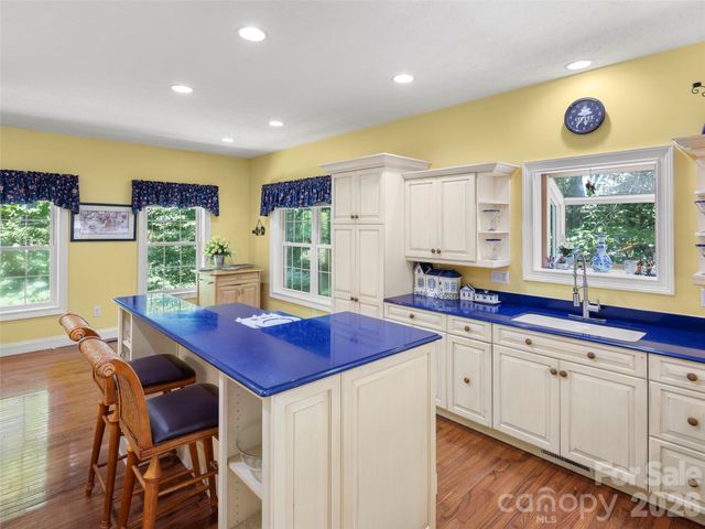 4901 Brevard Road, Horse Shoe, NC 28742