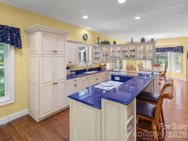 4901 Brevard Road, Horse Shoe, NC 28742