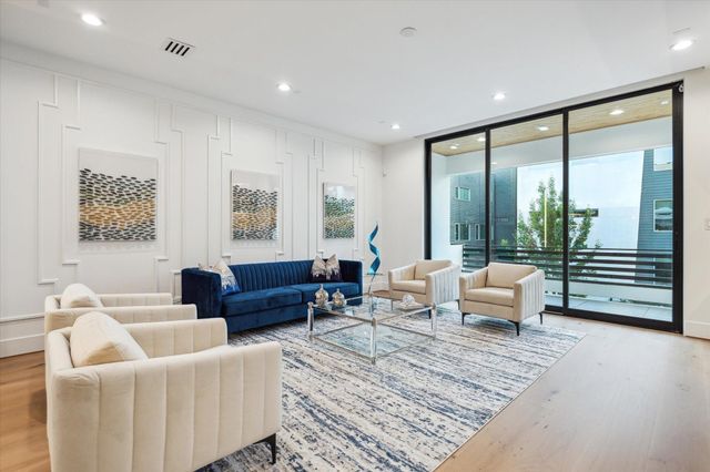 2309 Driscoll B, Houston, TX 77019