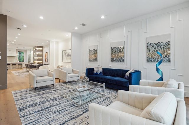 2309 Driscoll B, Houston, TX 77019