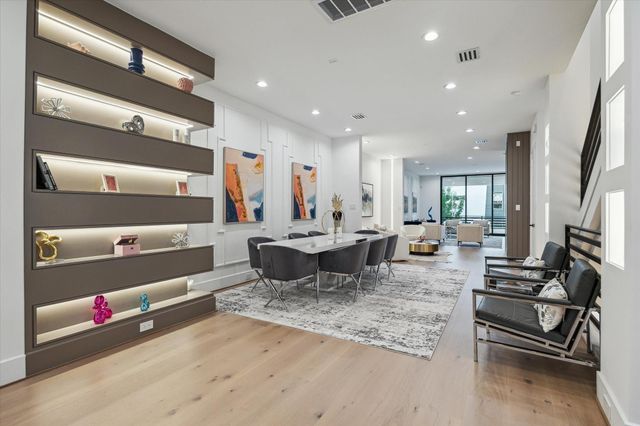 2309 Driscoll B, Houston, TX 77019