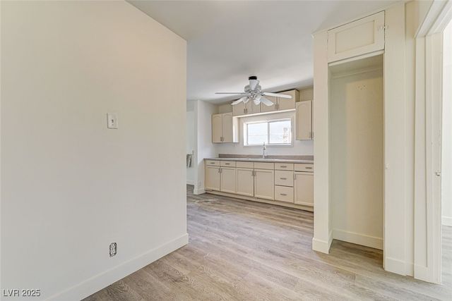 1405 East Bridger Avenue B, Las Vegas, NV 89101