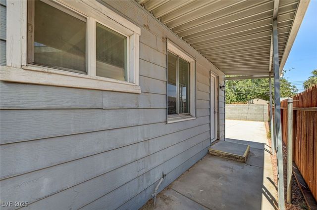 1405 East Bridger Avenue B, Las Vegas, NV 89101