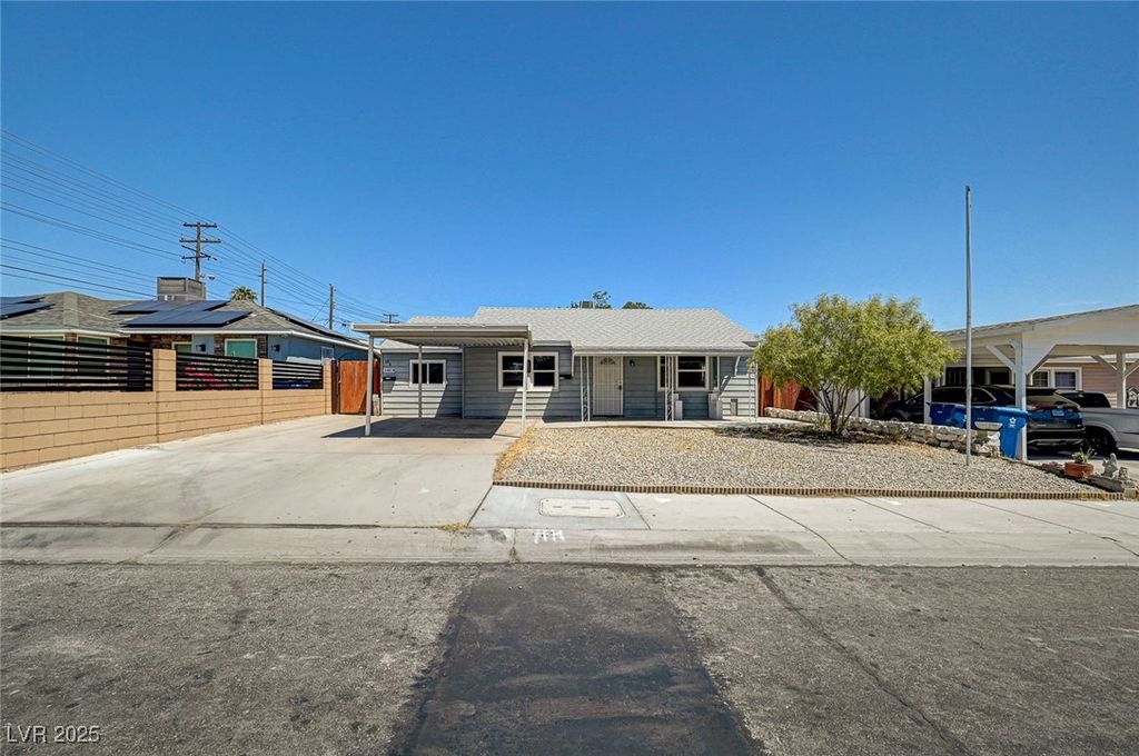 1405 East Bridger Avenue B, Las Vegas, NV 89101