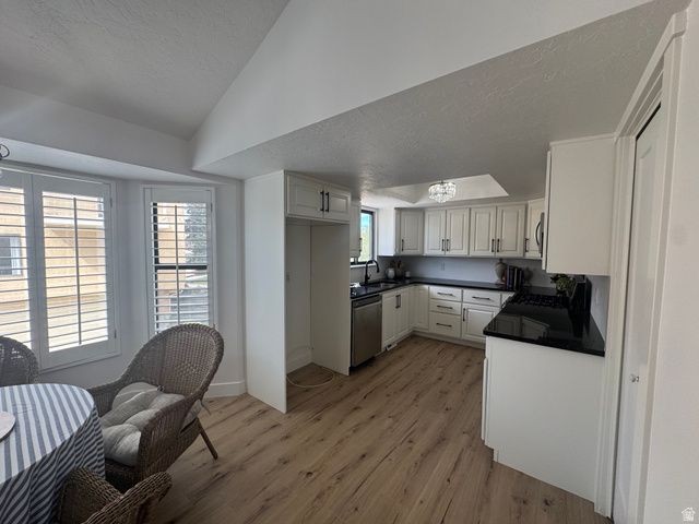 1107 E BRIGADOON CT, Holladay, UT 84117