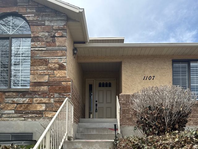 1107 E BRIGADOON CT, Holladay, UT 84117