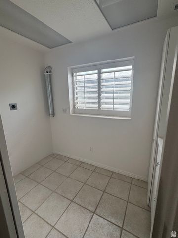 1107 E BRIGADOON CT, Holladay, UT 84117