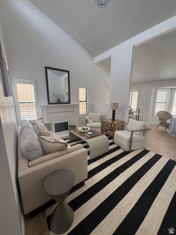 1107 E BRIGADOON CT, Holladay, UT 84117