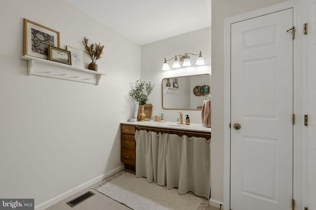 224 WILLOW DR, Denver, PA 17517