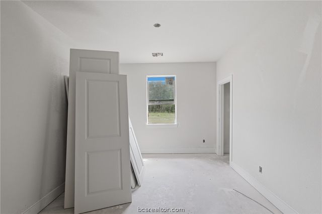 1048 Calaveras Court, College Station, TX 77845
