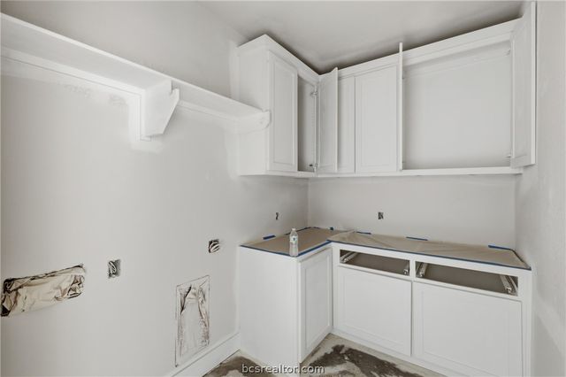 1048 Calaveras Court, College Station, TX 77845