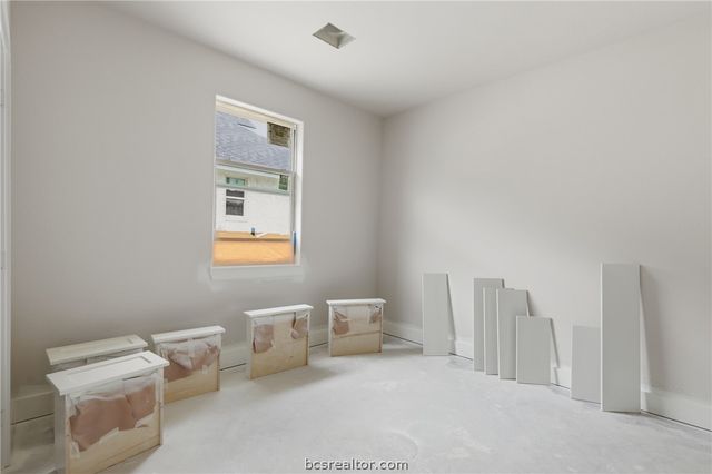 1048 Calaveras Court, College Station, TX 77845