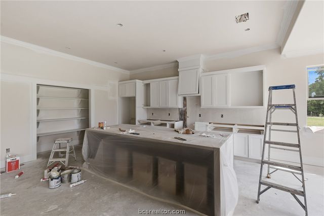 1048 Calaveras Court, College Station, TX 77845