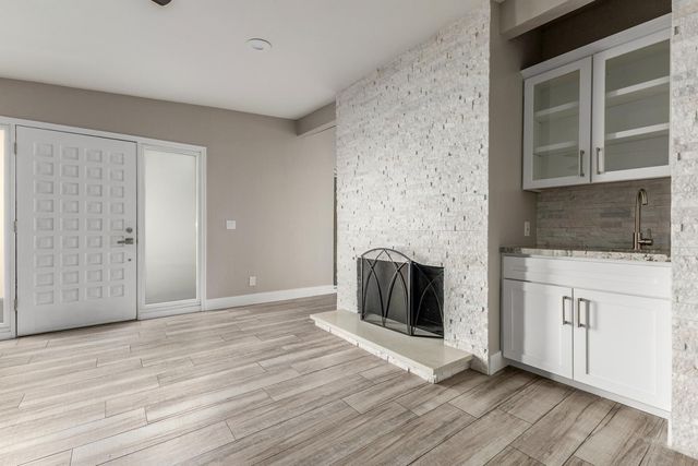 15041 N 6th Street, Phoenix, AZ 85022