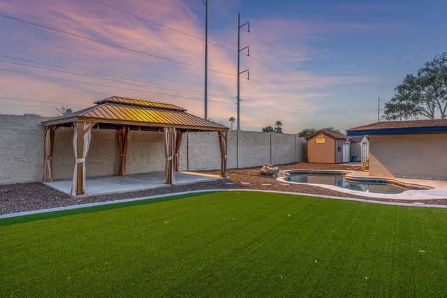 15041 N 6th Street, Phoenix, AZ 85022