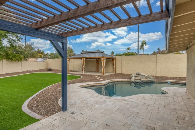 15041 N 6th Street, Phoenix, AZ 85022