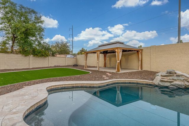15041 N 6th Street, Phoenix, AZ 85022