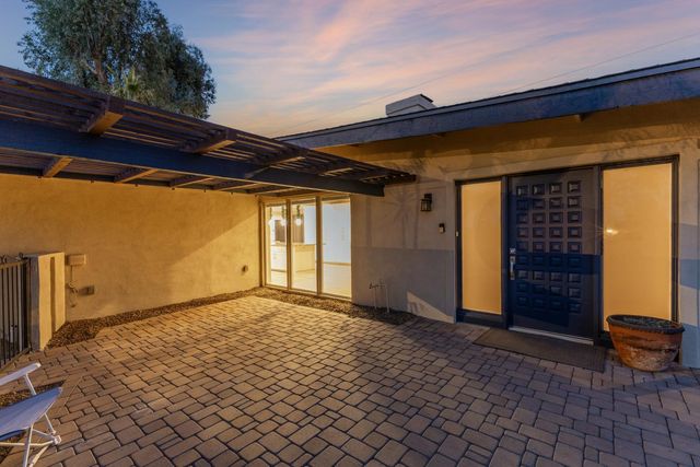 15041 N 6th Street, Phoenix, AZ 85022