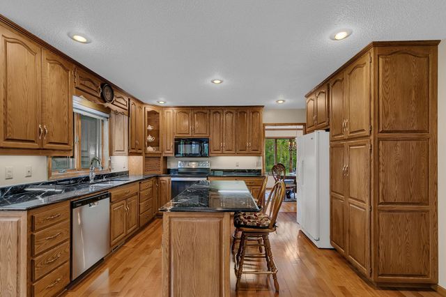 4457 Farmdale Circle, Saint Augusta, MN 56301
