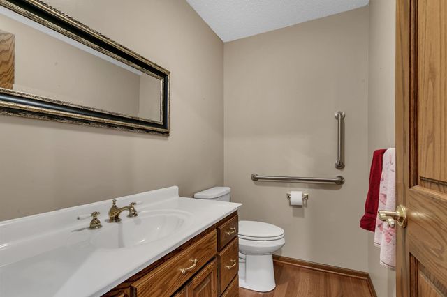 4457 Farmdale Circle, Saint Augusta, MN 56301