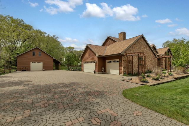 4457 Farmdale Circle, Saint Augusta, MN 56301
