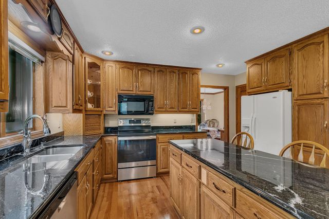 4457 Farmdale Circle, Saint Augusta, MN 56301