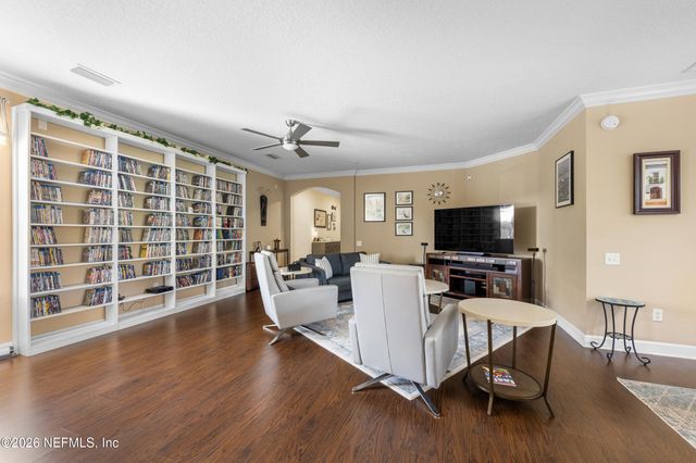 4480 DEERWOOD LAKE Parkway 238, Jacksonville, FL 32216