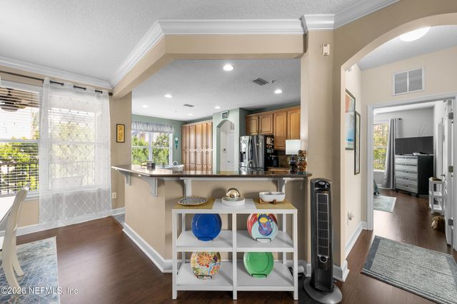 4480 DEERWOOD LAKE Parkway 238, Jacksonville, FL 32216