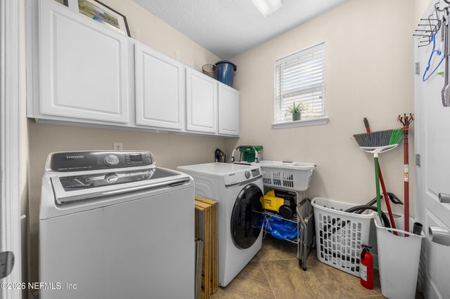 4480 DEERWOOD LAKE Parkway 238, Jacksonville, FL 32216