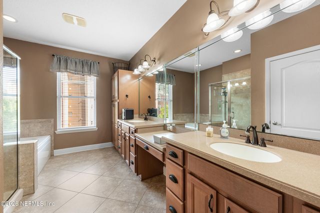4480 DEERWOOD LAKE Parkway 238, Jacksonville, FL 32216