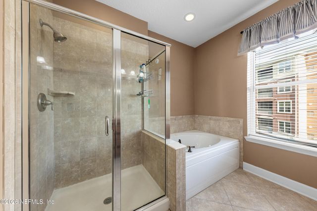 4480 DEERWOOD LAKE Parkway 238, Jacksonville, FL 32216